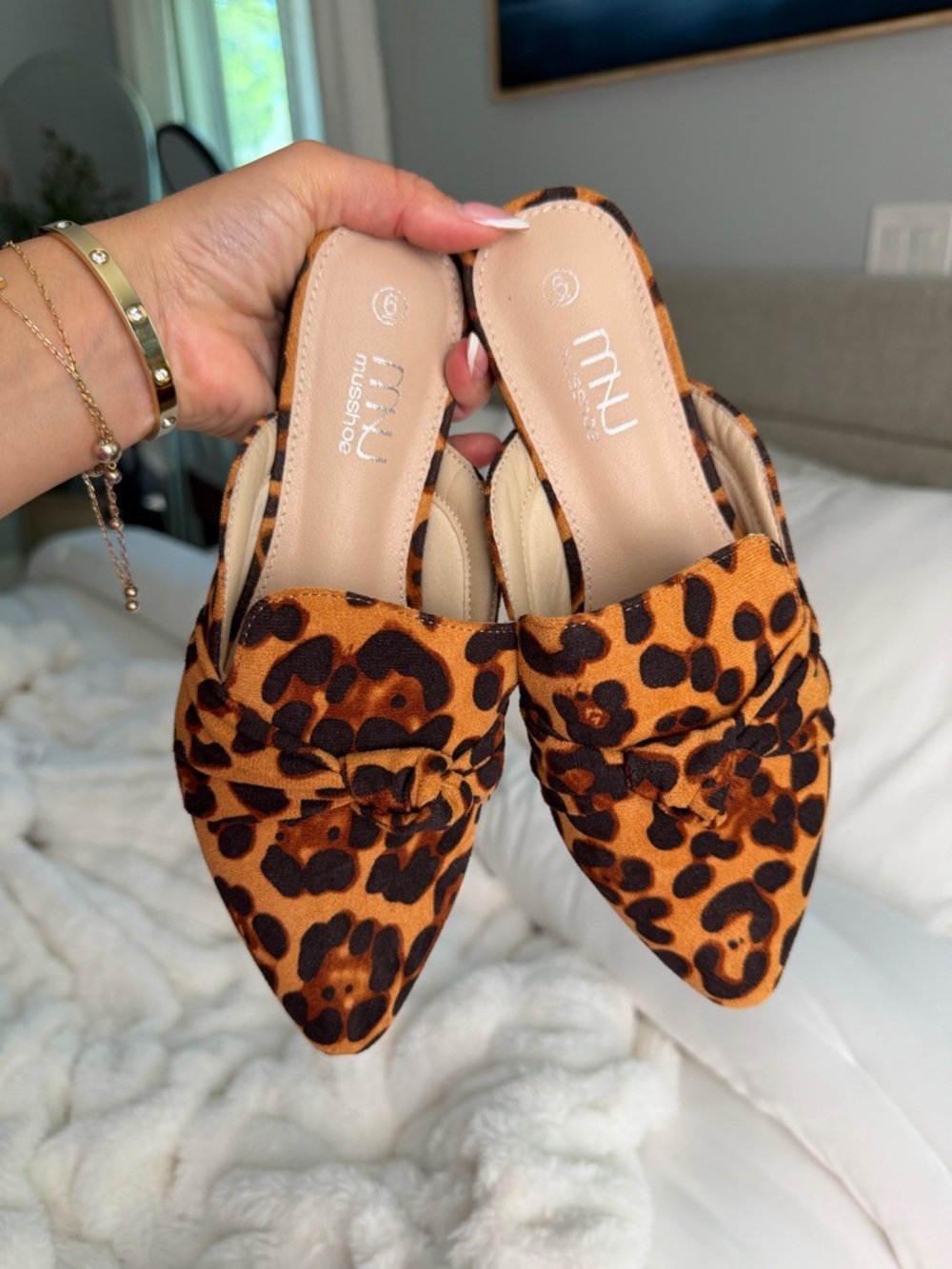 Leopard Print Pointed-Toe Mule in Brown